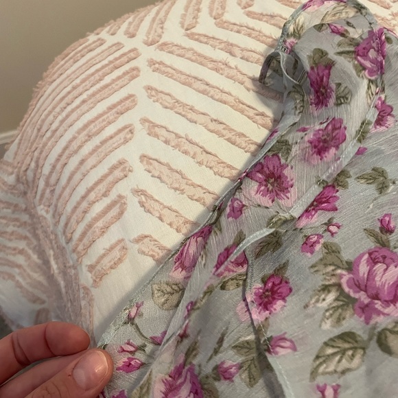 ASTR pink and blue flowy dress - Picture 7 of 8